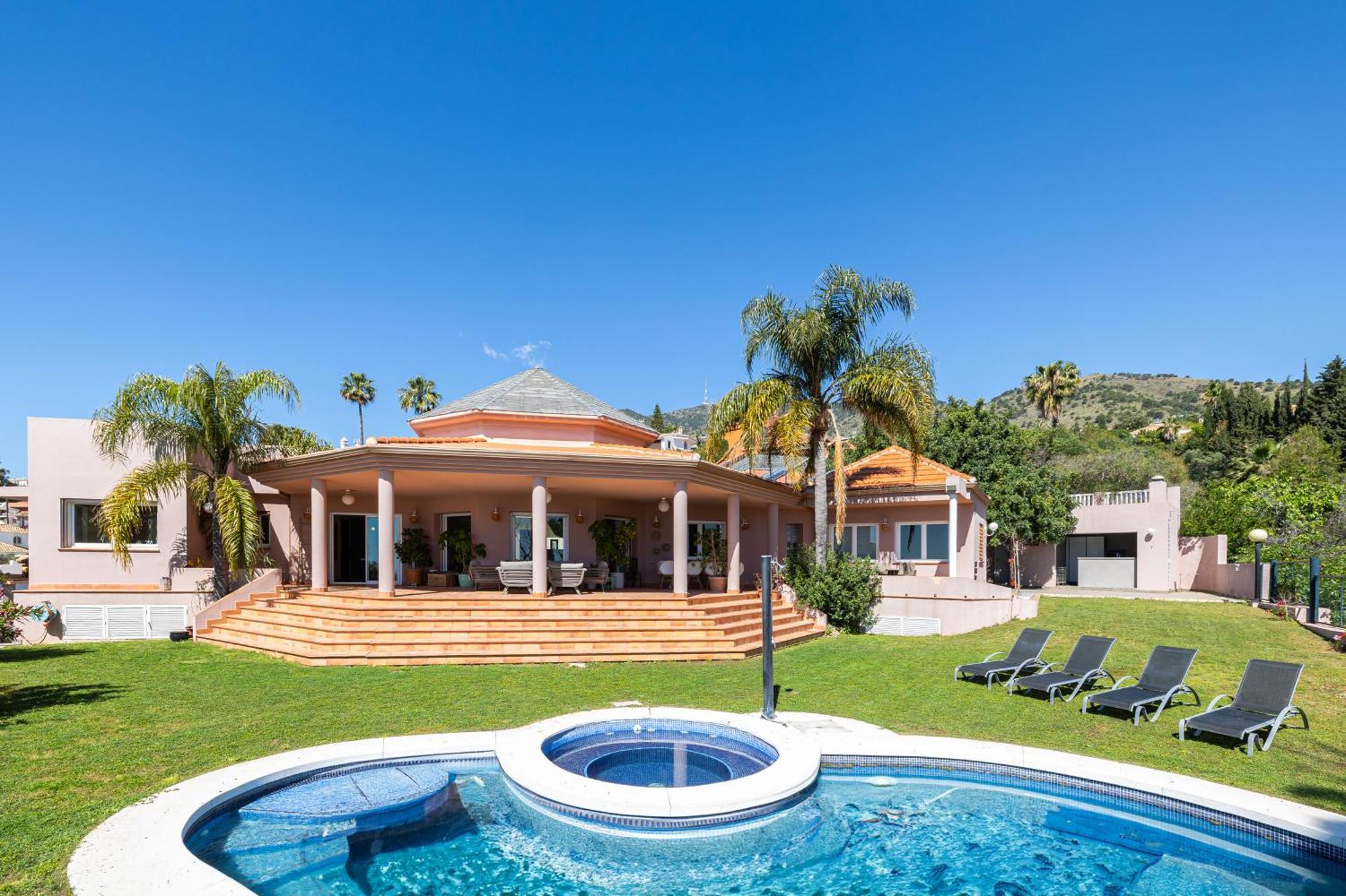 Villa In Benalmadena Pueblo Εξωτερικό φωτογραφία